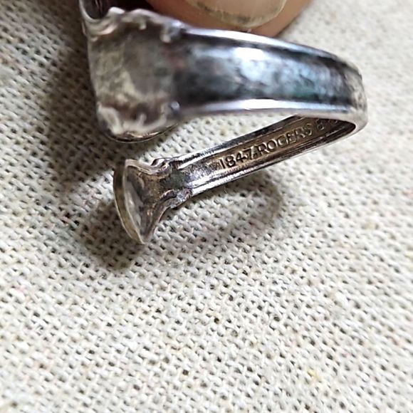 Antique 1847 Rogers Bros Sterling Silver Floral Bypass Spoon Ring - Picture 5 of 8